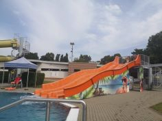 WYJAZD EDUKACYJNY UCZNIÓW 5-8 DO AQUA PARKU W CZĘSTOCHOWIE