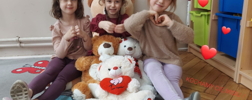 ŚWIATOWY DZIEŃ PLUSZOWEGO MISIA