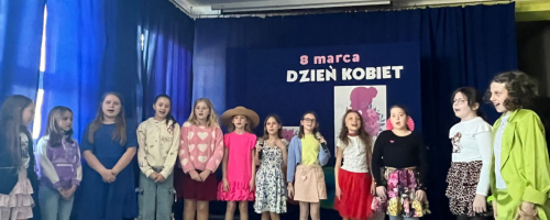 DZIEŃ KOBIET W NASZEJ SZKOLE